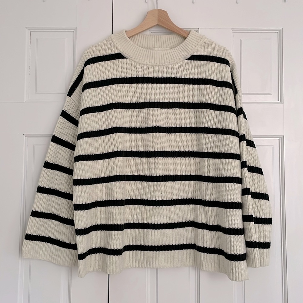 H&M striped sweater in S